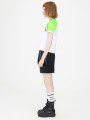 Комплект женский: футболка укороченная и шорты с завышенной посадкой, цвет: неон зеленый