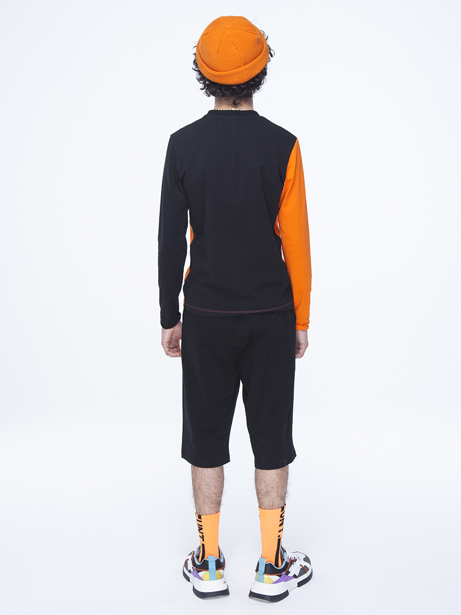 Костюм спортивный:футболка и шорты прямые со средней посадкой, цвет: оранжевый