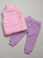Комплект для девочки: толстовка и штанишки с начесом, жилет болоньевый утепленный, цвет: сиреневый