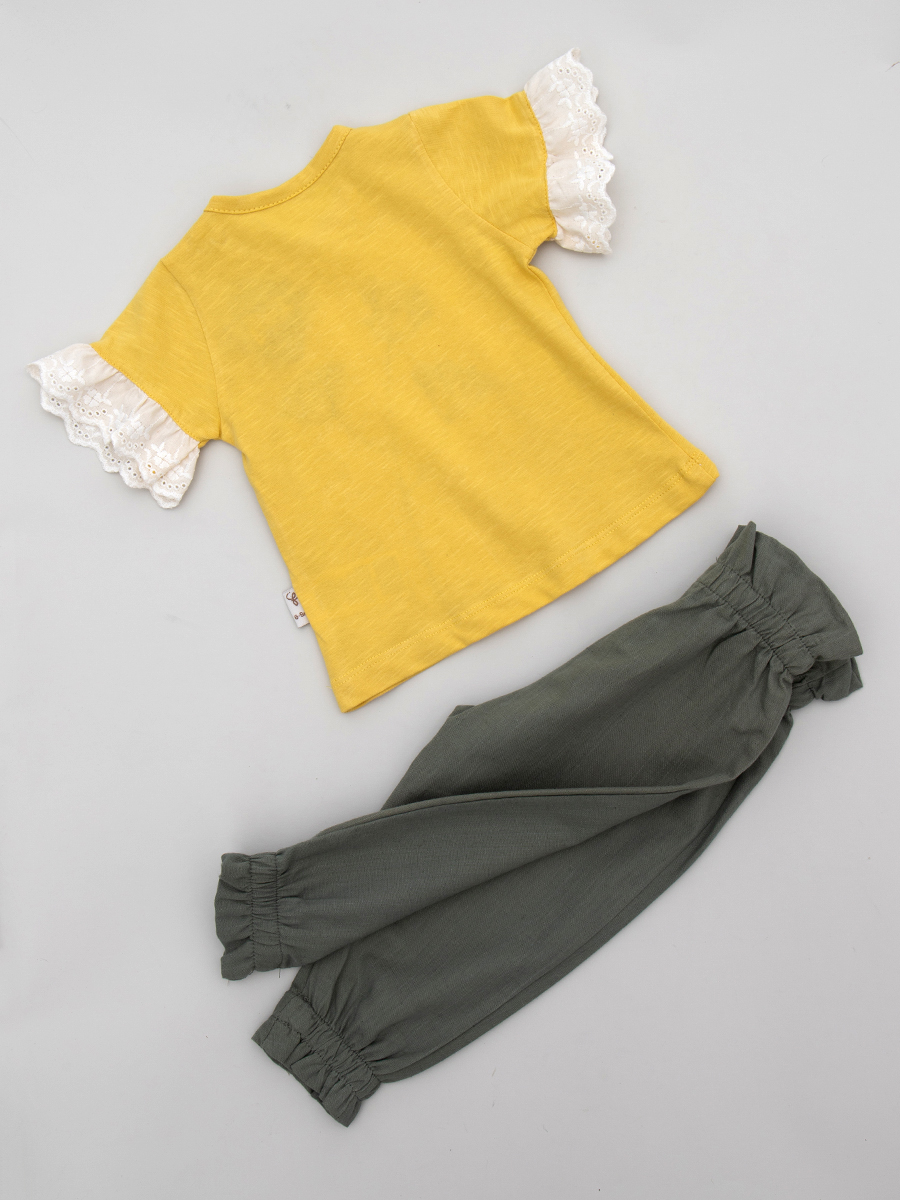 Комплект для девочки: кофточка и брюки, цвет: желтый